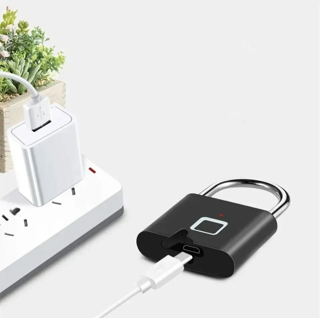 Smart Fingerprint Padlock – No Keys Needed!